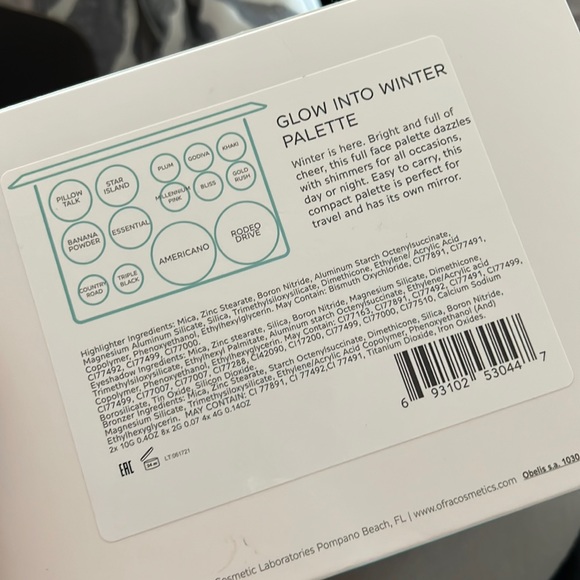 Glow Into Winter Palette - Picture 2 of 6